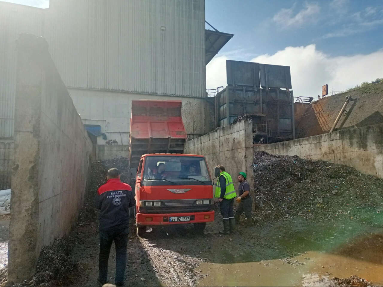 Sucukta domuz eti skandalı! 2,6 ton ürün imha edildi 3